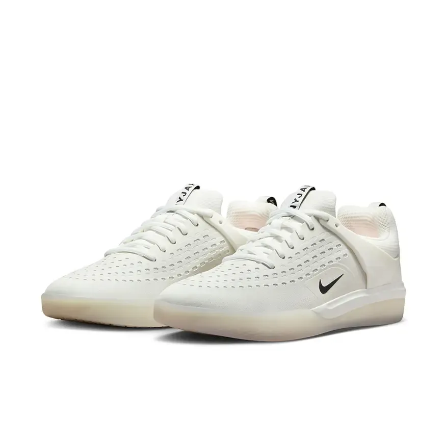 Nike SB Nyjah 3 Shoes
