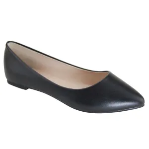 Sunday Stroll Pointy Toe Ballet Flat in Black