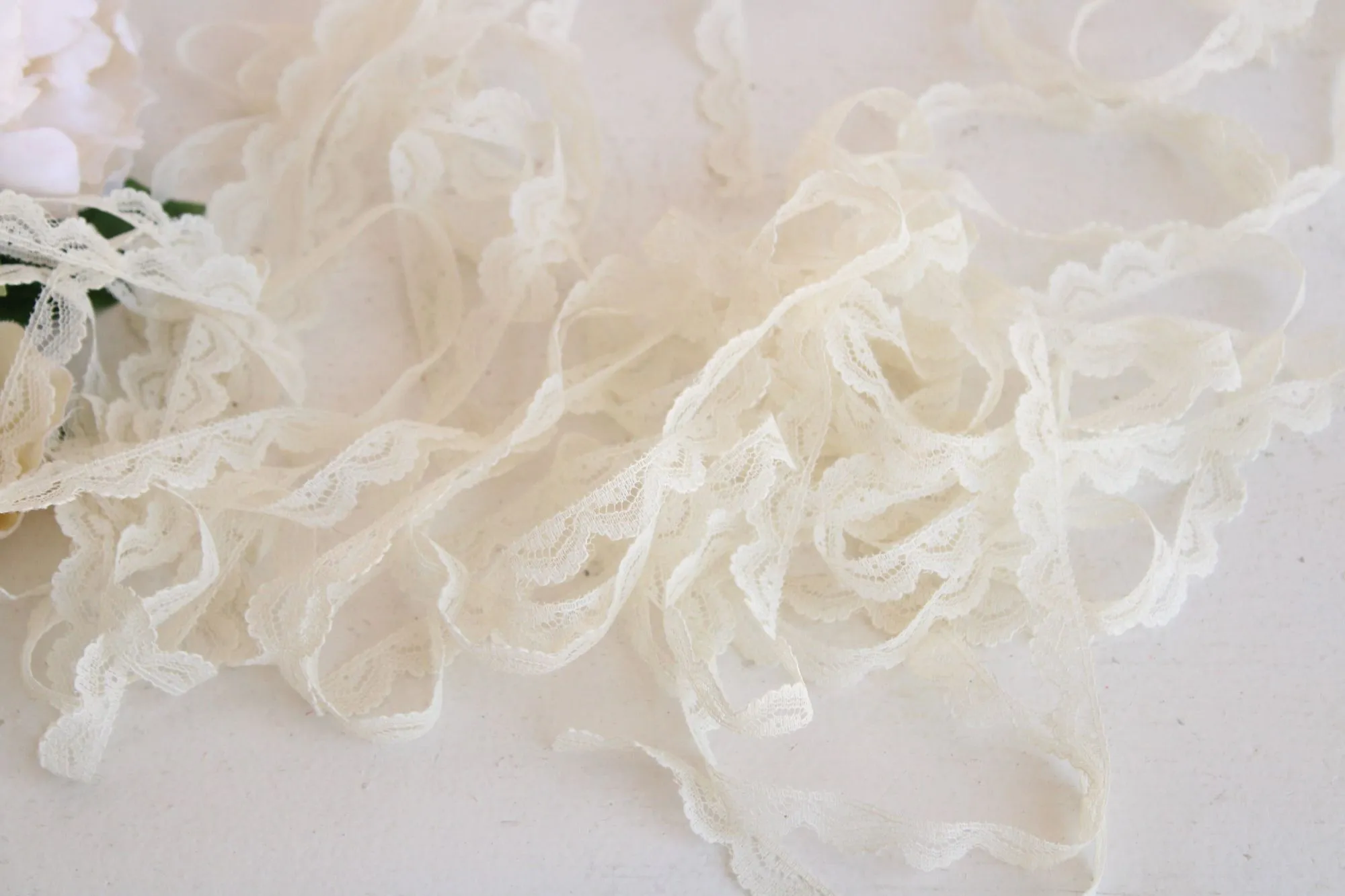 Vintage Ivory Lace Trim, Scalloped Edge, 5 yards , .5" wide