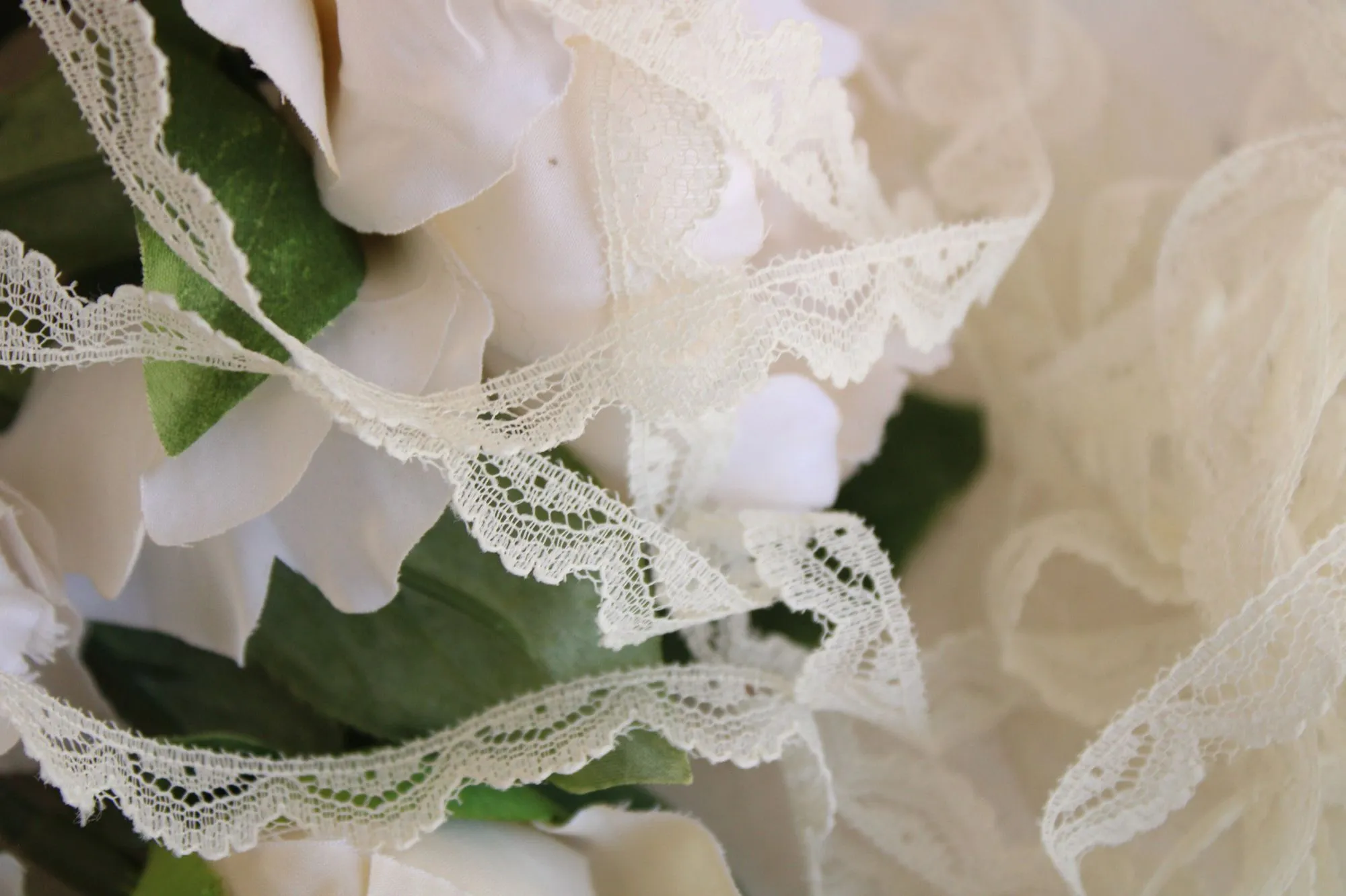 Vintage Ivory Lace Trim, Scalloped Edge, 5 yards , .5" wide