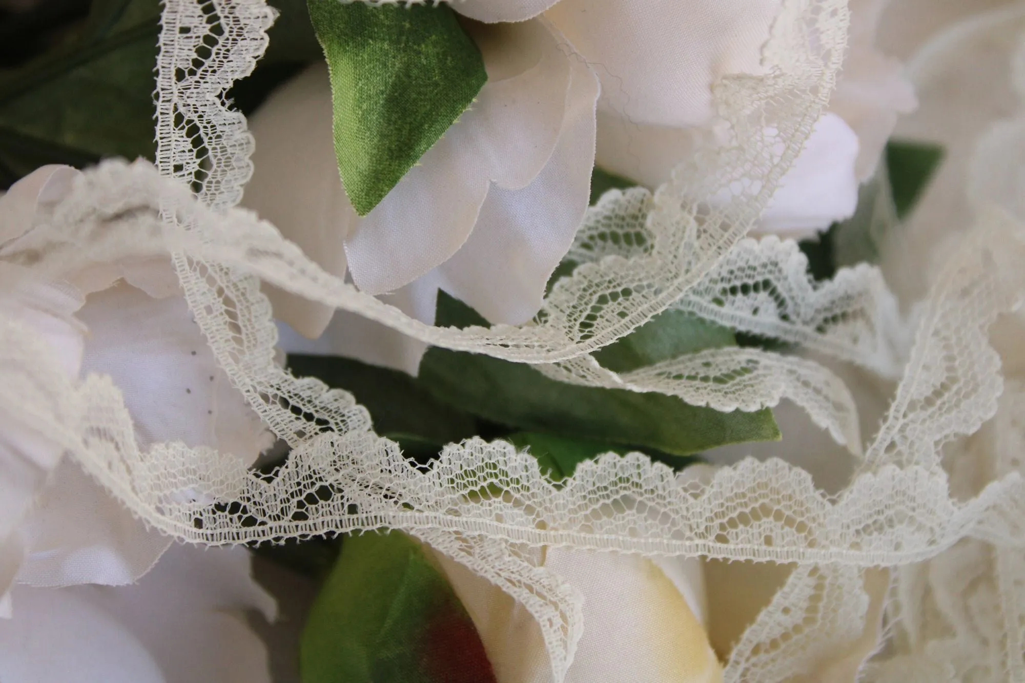 Vintage Ivory Lace Trim, Scalloped Edge, 5 yards , .5" wide