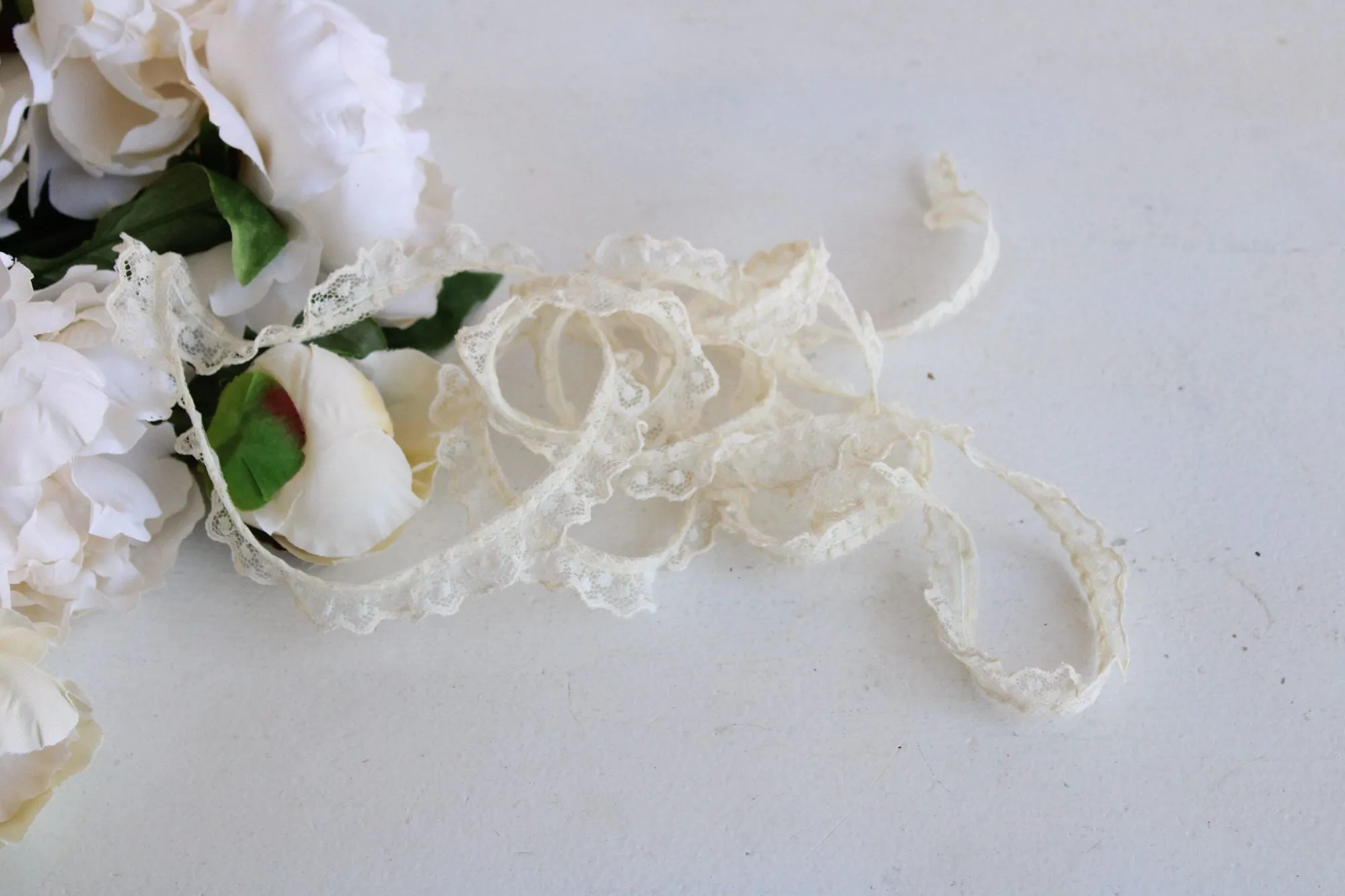 Vintage Ivory Ruffled Picot Trim, 2 yards,  .75" wide